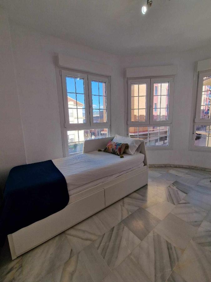 3 Rooms Con Parking Y Terraza En C Marmoles 马拉加 外观 照片